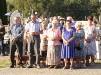 MSZA ŚW. NA CMENTARZU PRZED ODPUSTEM PARAFIALNYM