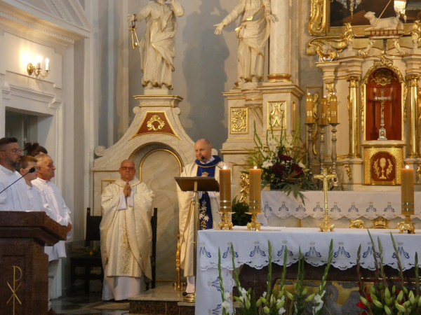 ODPUST PARAFIALNY - UROCZYSTOŚĆ WNIEBOWZIĘCIA NAJŚWIĘTSZEJ MARYI PANNY - 15.08.2026