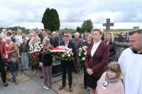 UROCZYSTE ODSŁONIĘCIE MOGIŁY ZBIOROWEJ BOHATERÓW WRZEŚNIA 1939 w NIWISKACH - 28.09.2025
