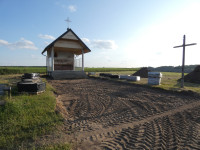 PRACE NA CMENTARZU - KOSTKA I KRZYŻ - 18.06.2025